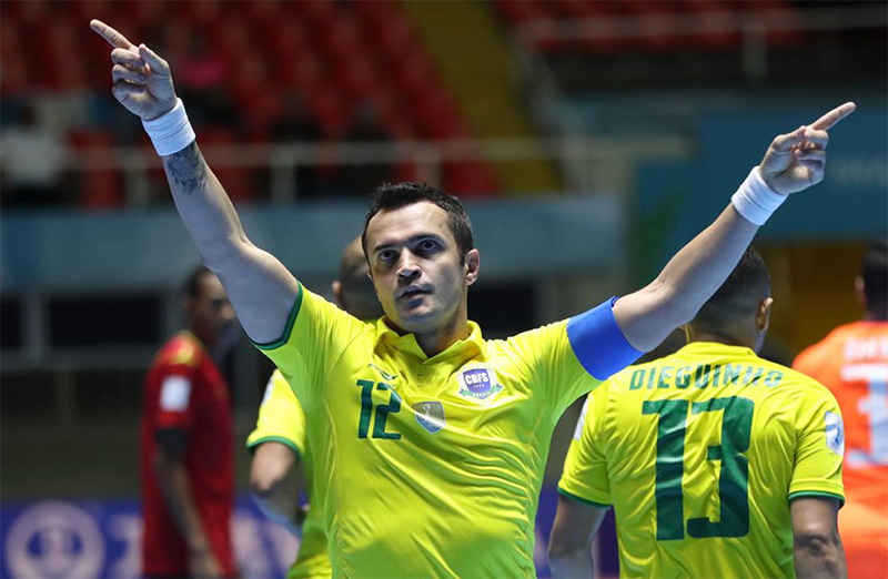 Falcao huyền thoại Ala của thế giới Futsal